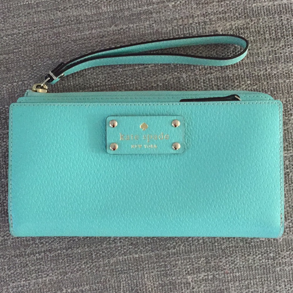 Kate Spade zip-around wallet/wristlet